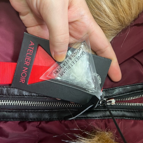 Coat - Picture 6 of 6